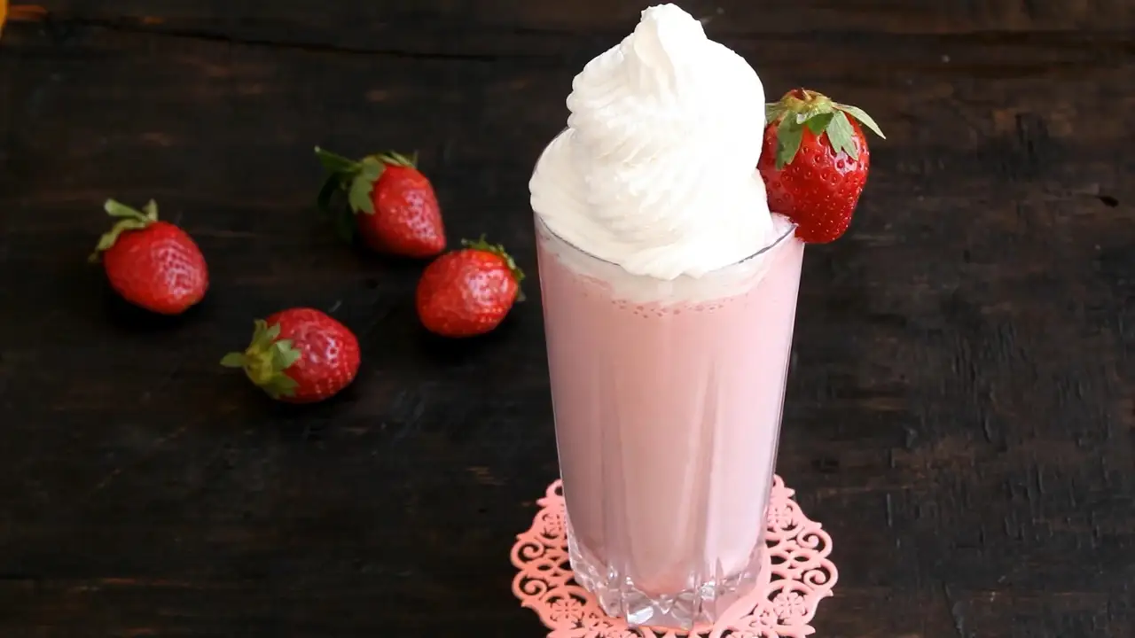 Creamy Homemade Strawberry Milkshake Creamy Homemade Strawberry Milkshake