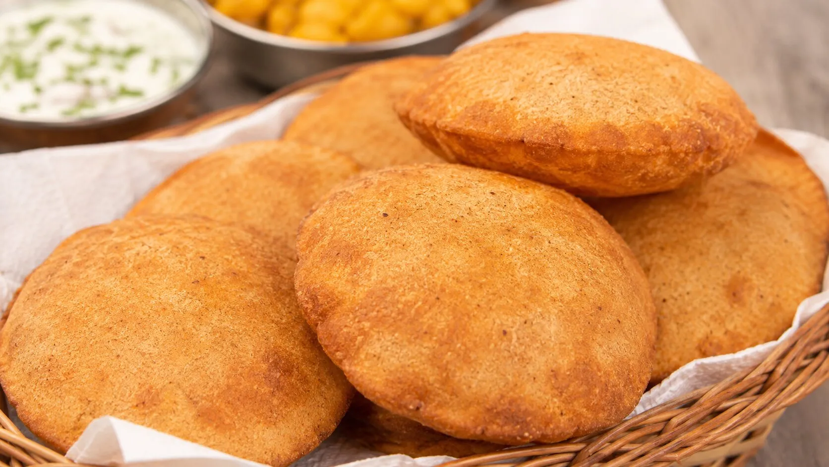 Delicious Crispy Rajgira Puri