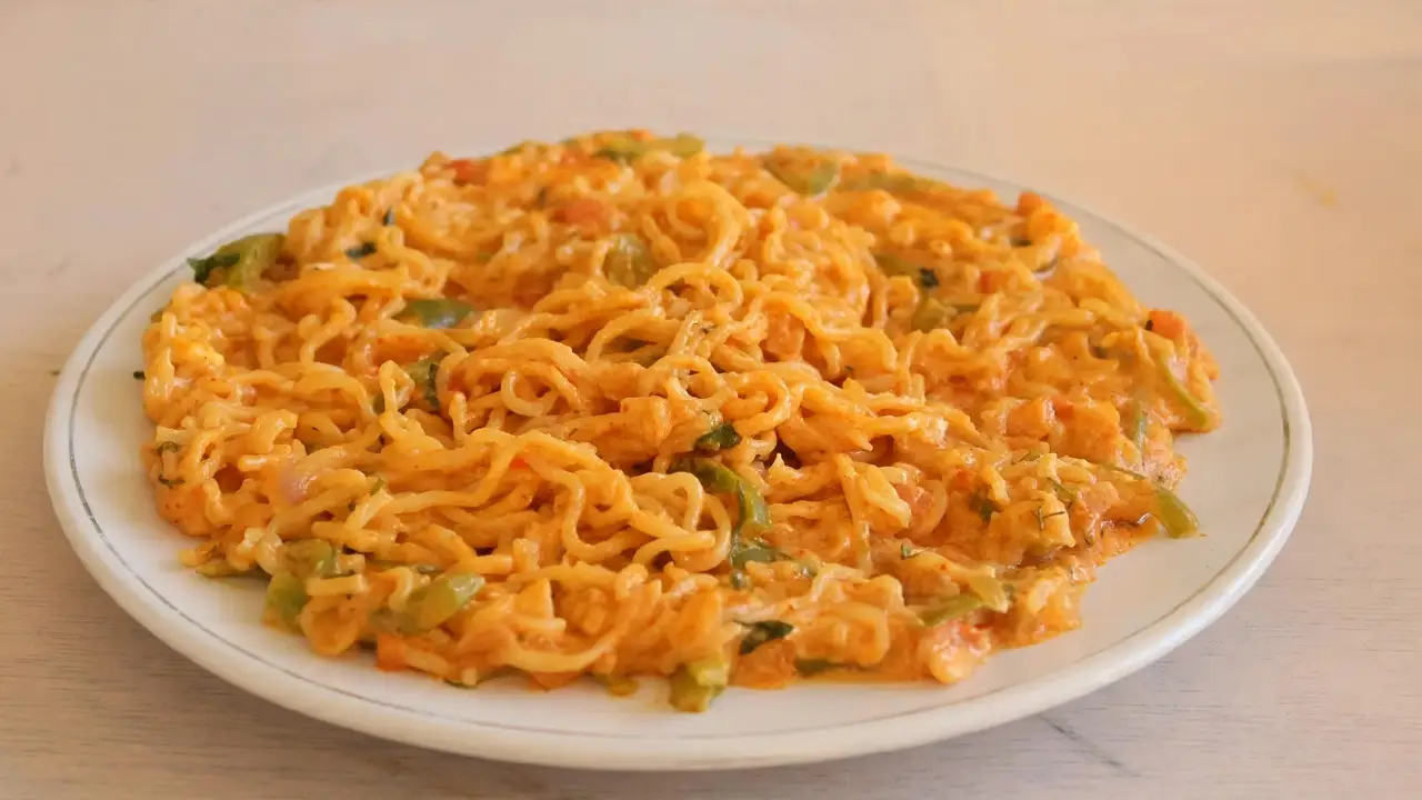 Healthy Street Style Cheesy Masala Maggi Healthy Street Style Cheesy Masala Maggi