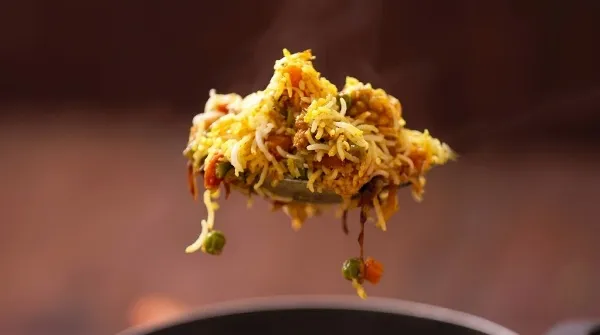 Easy Vegetable Dum Biryani: Quick & Delicious