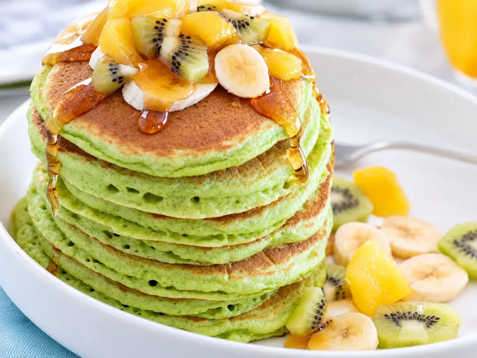 Fluffy & Delicious Green Spinach Pancakes