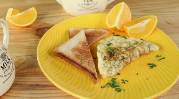 Healthy 5-Min Egg White Omelette Recipe