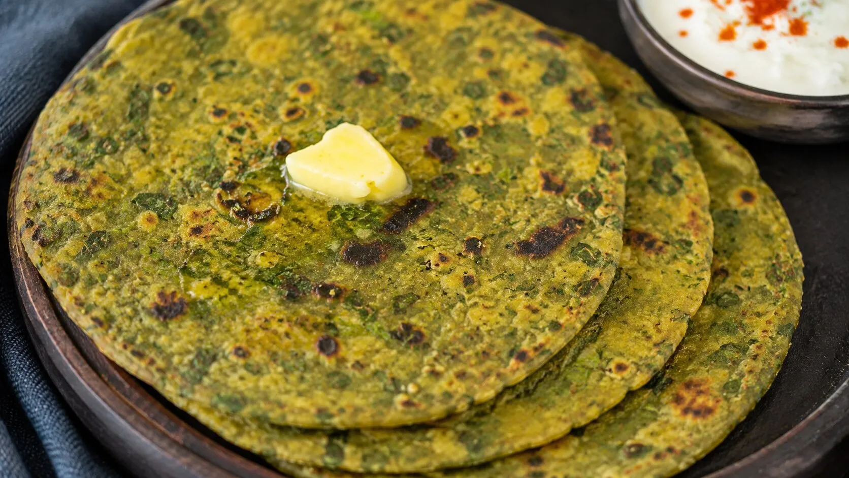 Healthy Gujarati Palak Thepla