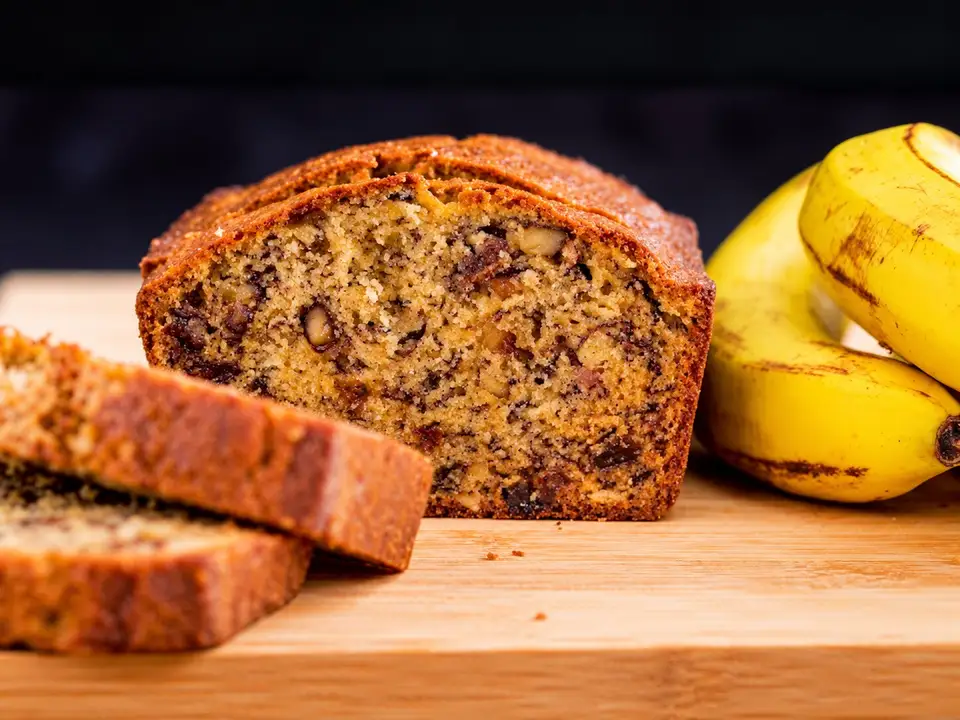 Moist Banana Bread with Walnuts and Raisins