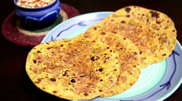Punjabi Style Missi Roti 