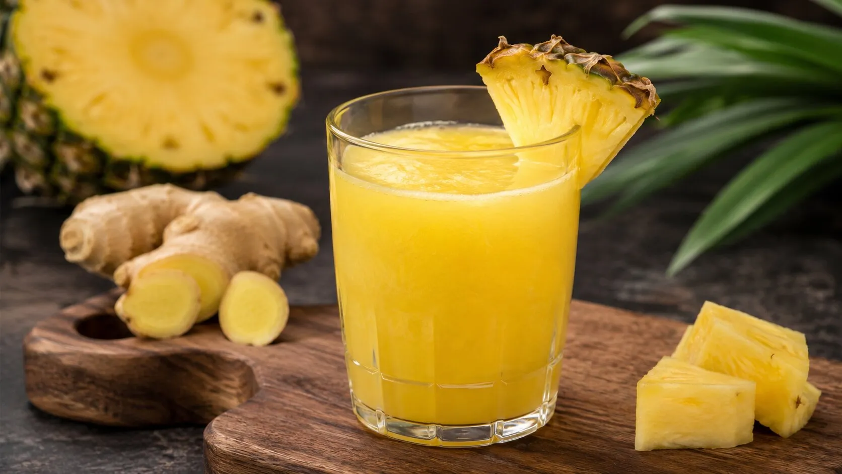 Refreshing Pineapple & Ginger Juice Refreshing Pineapple & Ginger Juice