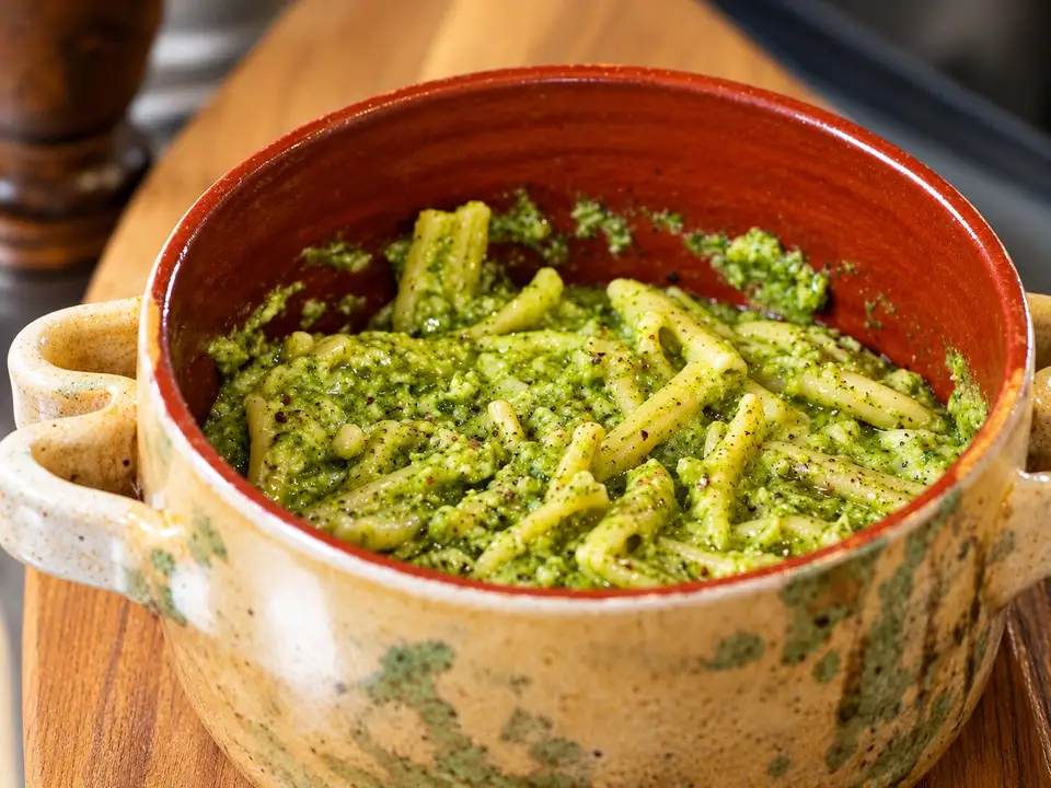 The Creamiest Broccoli Pasta